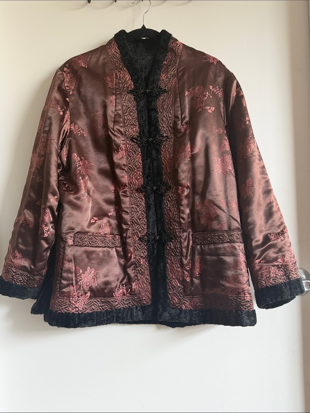 Wmn’s Wearable Art Reversible Satin Embroidered Mandarin Jacket Dk Brown Sz XL